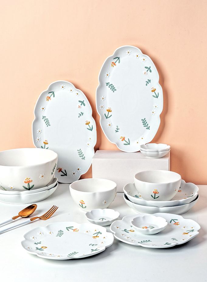 Daisy Relief Ceramic Tableware Set, 6 PCs